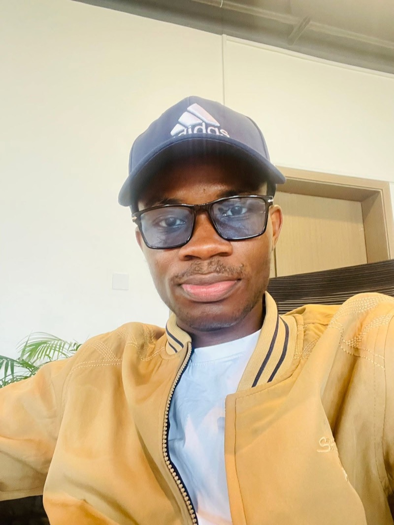 Levi Singbeh professional